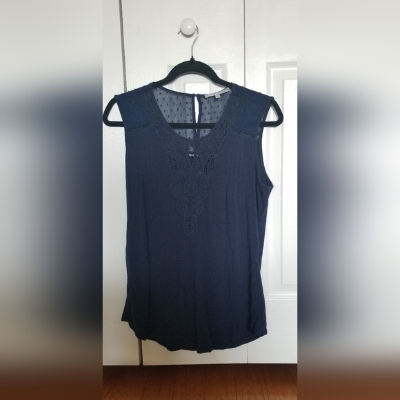 Top - Picture 1 of 2